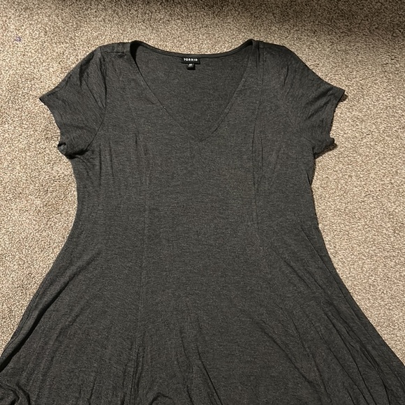 Torrid fit & flare like new dress 00X - Picture 4 of 6